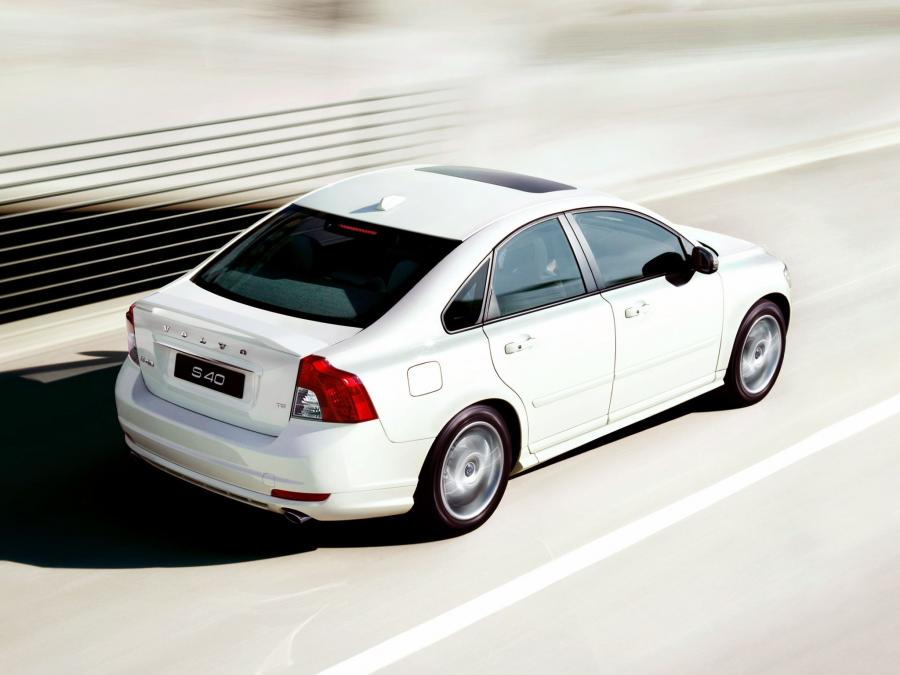  Volvo S40 T5 2007 года  (фото 2 из 41)